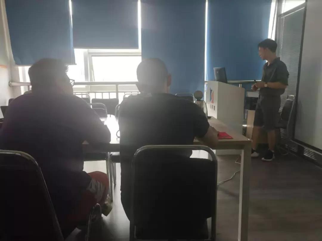 嵊燦內貿八月現場課堂